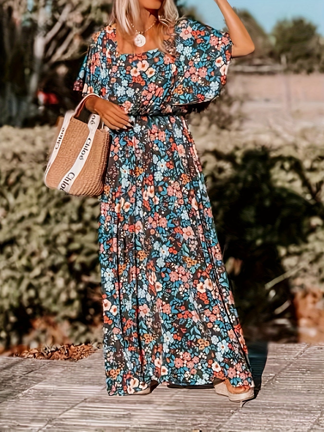 Agata – Sukienka Plus Size Z Kwiatowym Nadrukiema