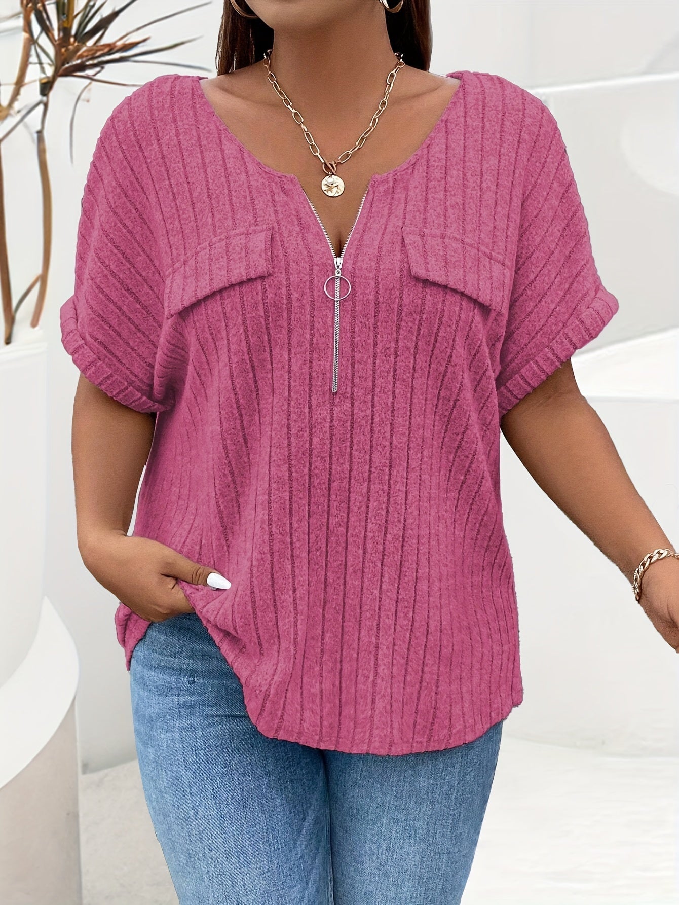 Natalia – Teksturowana Koszulka Plus Size