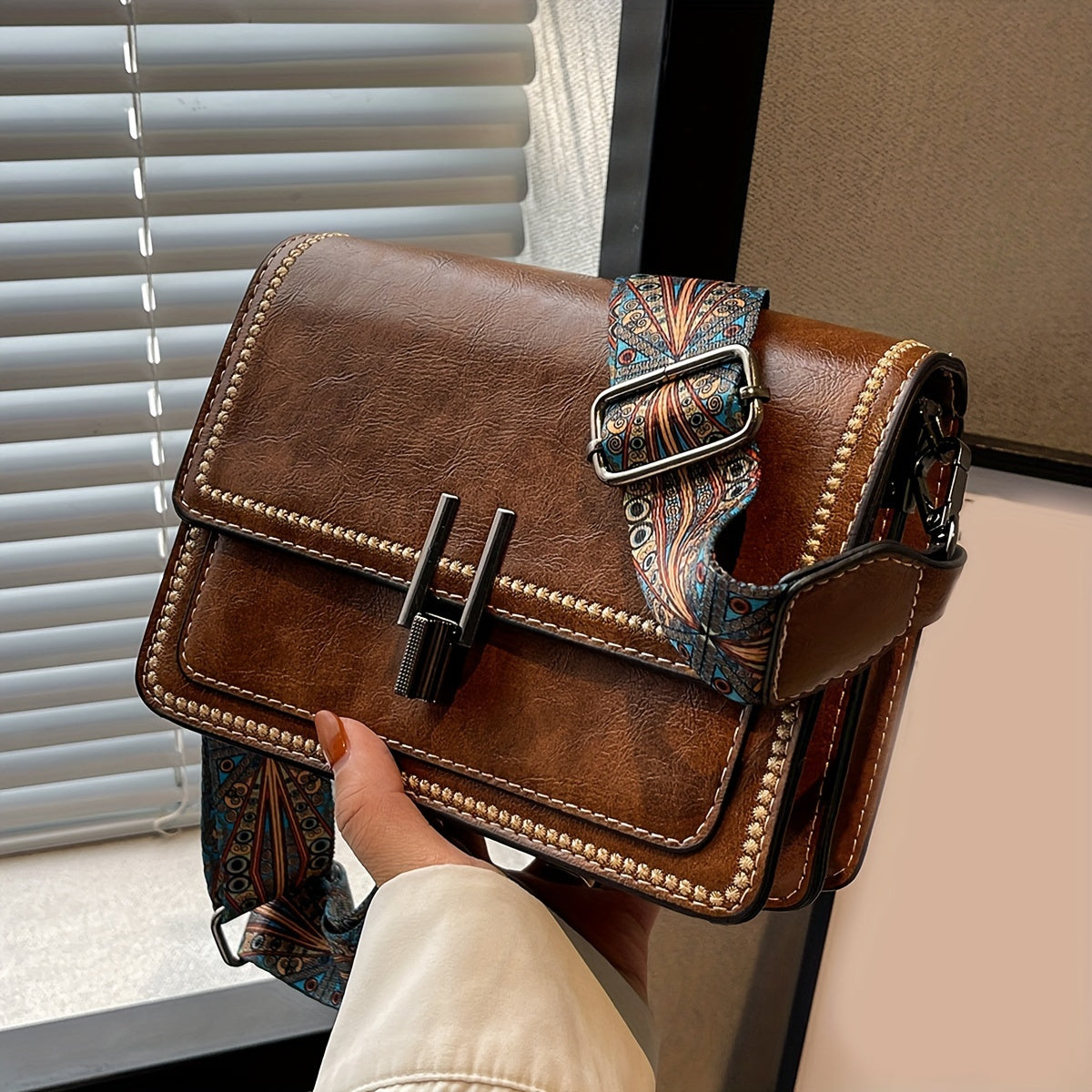 Jowita - Elegancka Mini Torebka