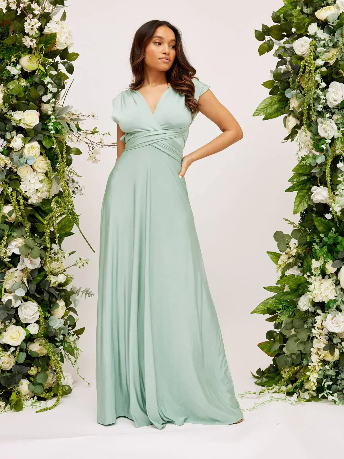 Nicole Mae | Elegancka i uniwersalna sukienka