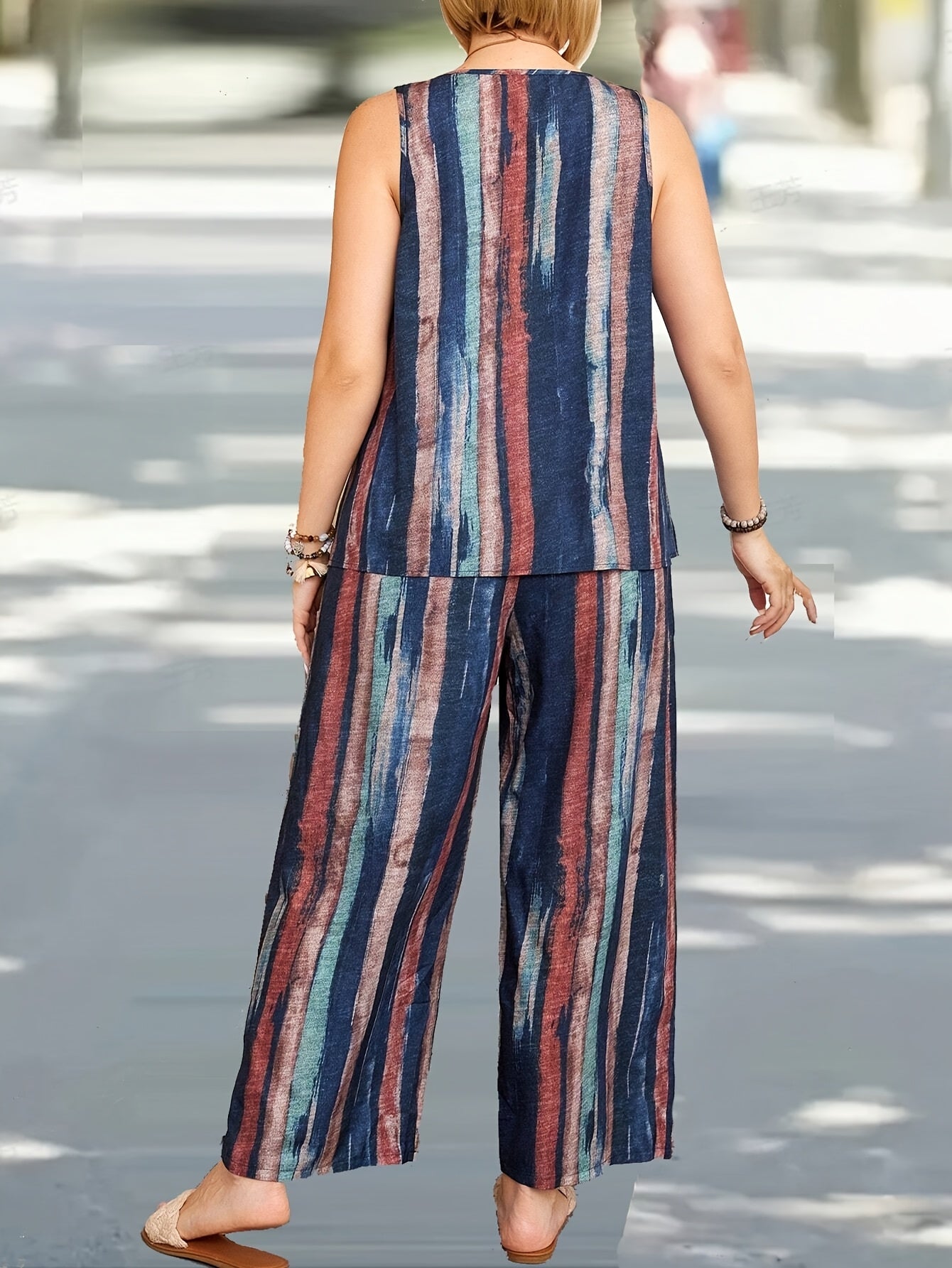 Klaudia - Elegancki Bezrękawnikowy Garnitur