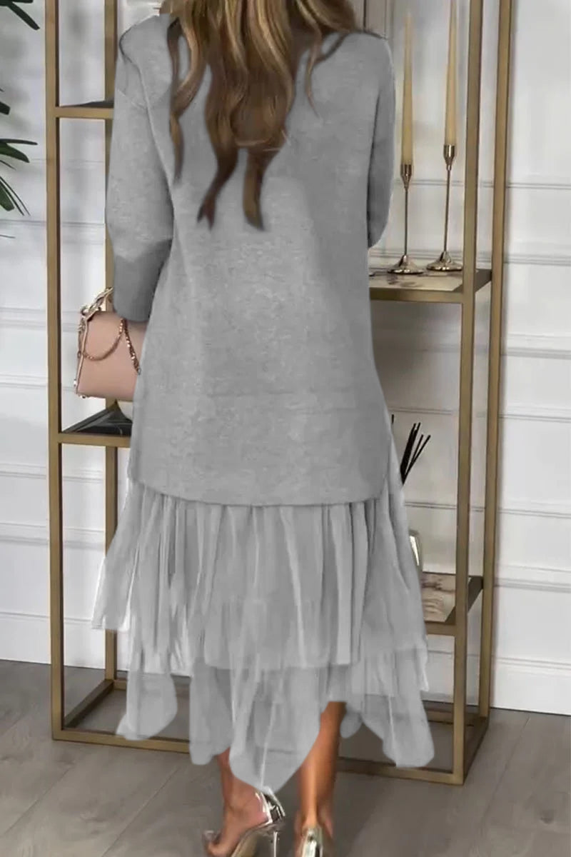 Luźna sukienka damska z nadrukiem i dekoltem w serek