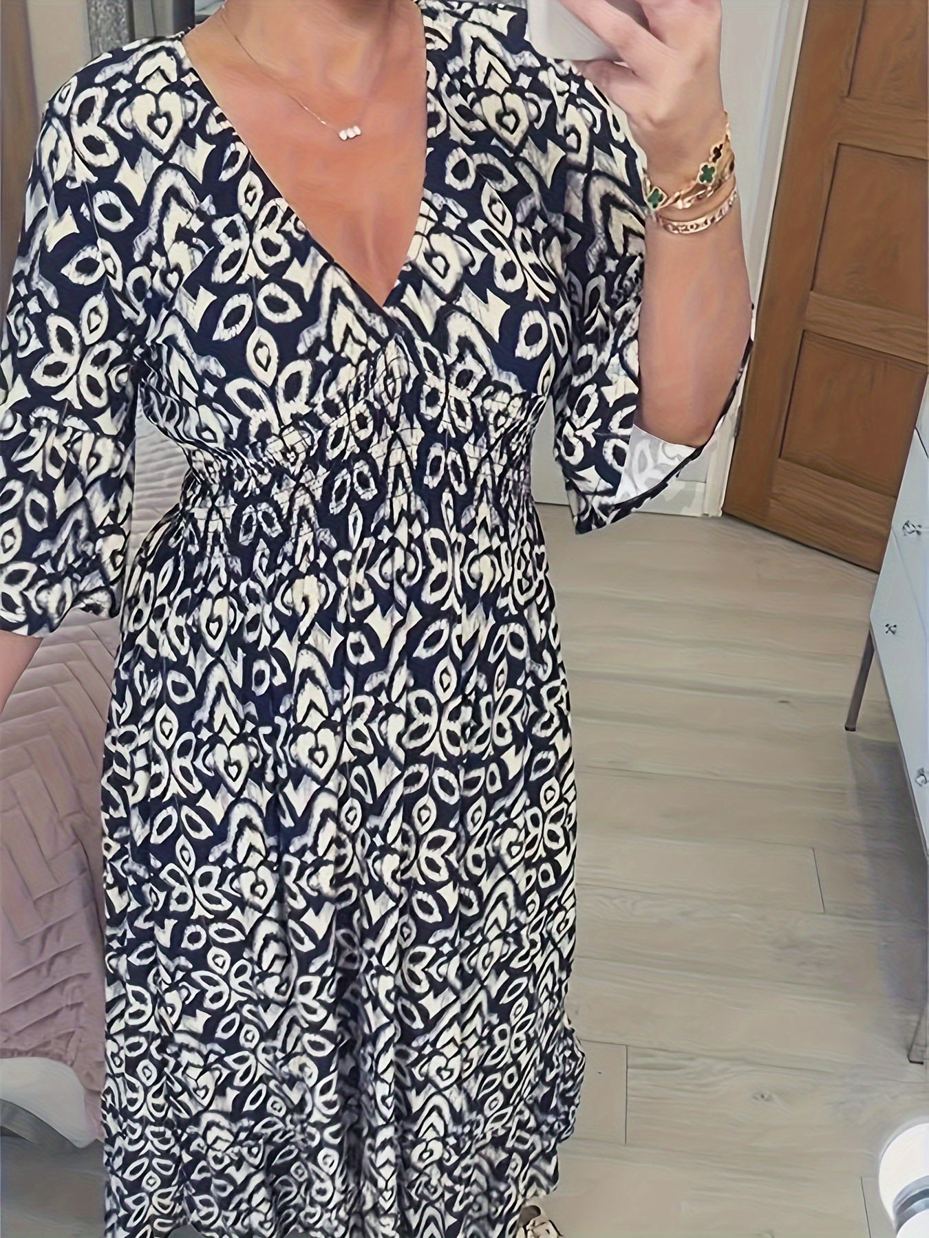 Stefania – Sukienka Z Dekoltem W Serek