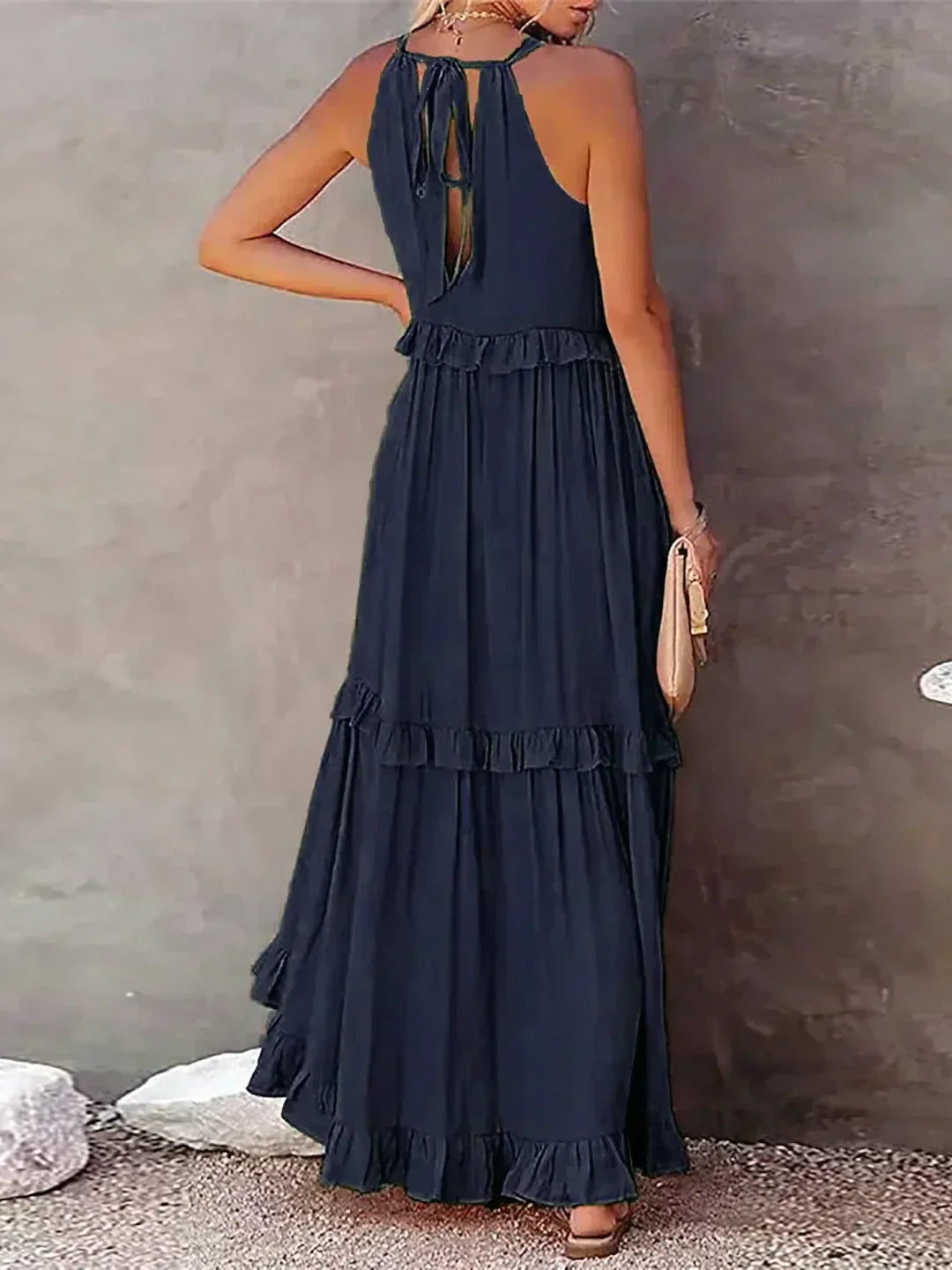 Sarah | Sukienka maxi z falbanką typu halter (prawie wyprzedane)