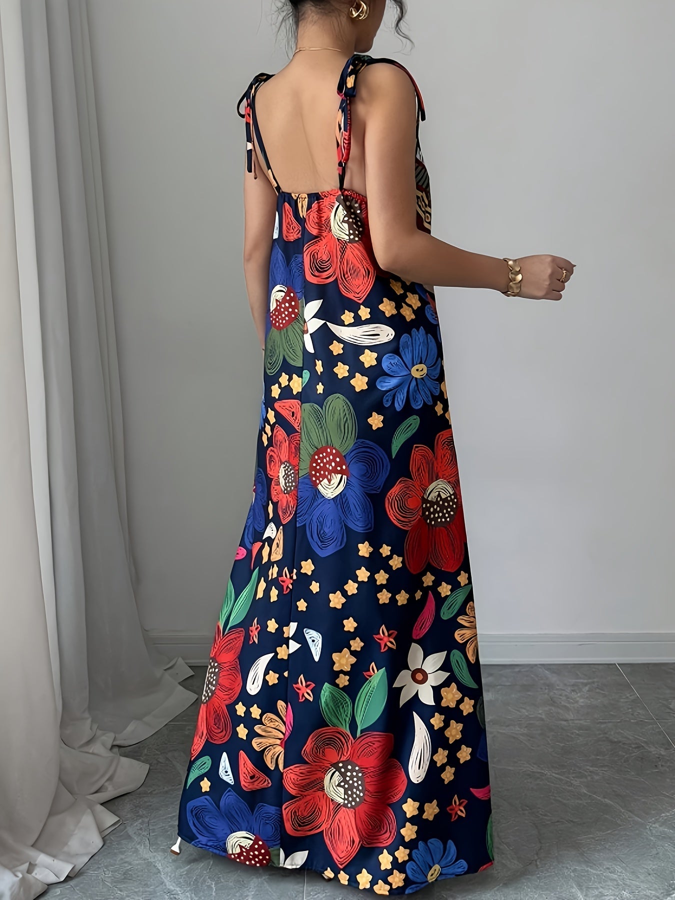 Helena – Sukienka Maxi Z Detalem Na Sznurku