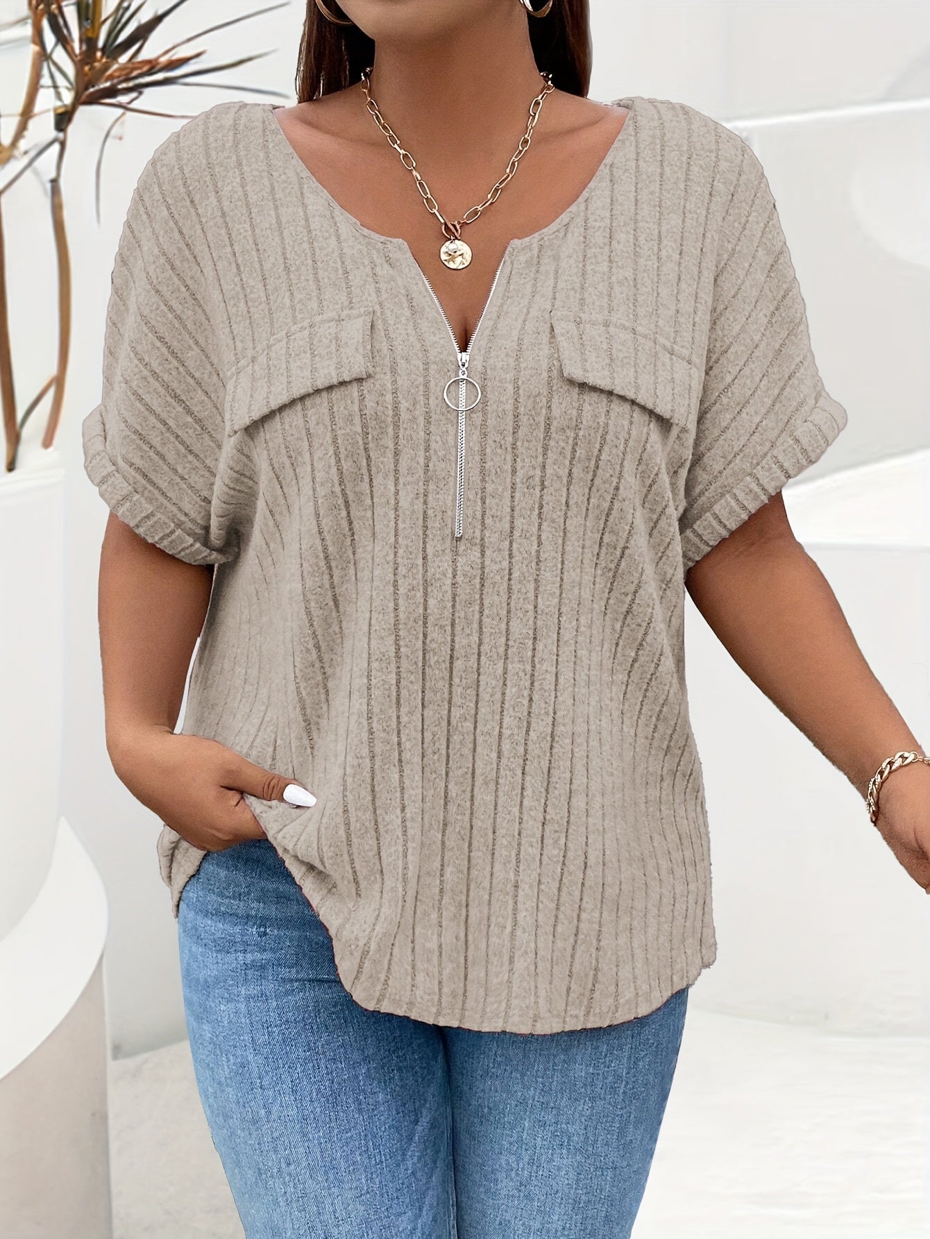 Natalia – Teksturowana Koszulka Plus Size