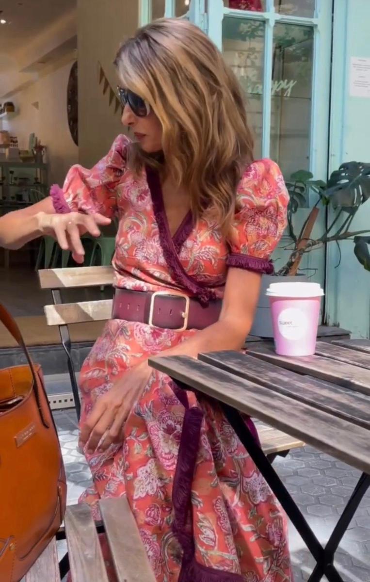 Sylwia | Elegancka różowa sukienka maxi z krótkim rękawem
