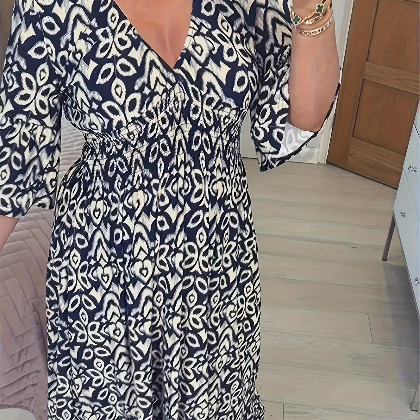 Stefania – Sukienka Z Dekoltem W Serek