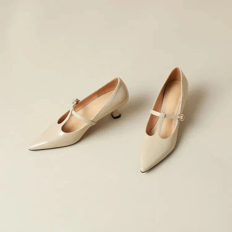 Lakierowane szpilki Olysa Kitten Leather