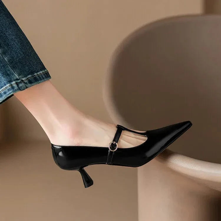 Lakierowane szpilki Olysa Kitten Leather