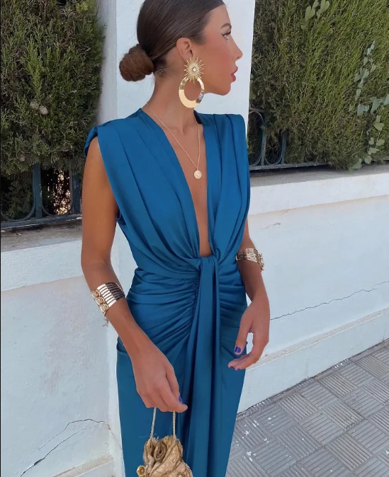 Aneta – Elegancka sukienka z plisami