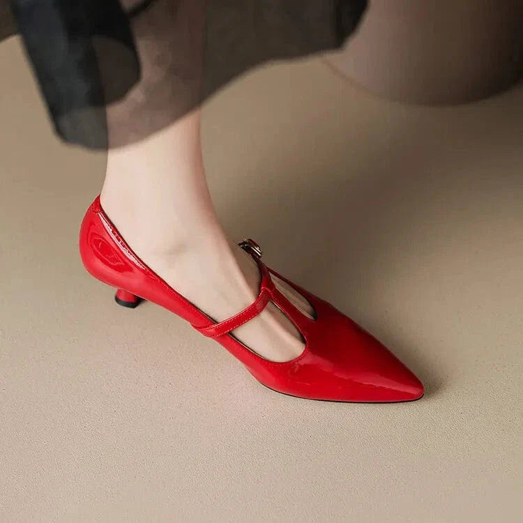 Lakierowane szpilki Olysa Kitten Leather