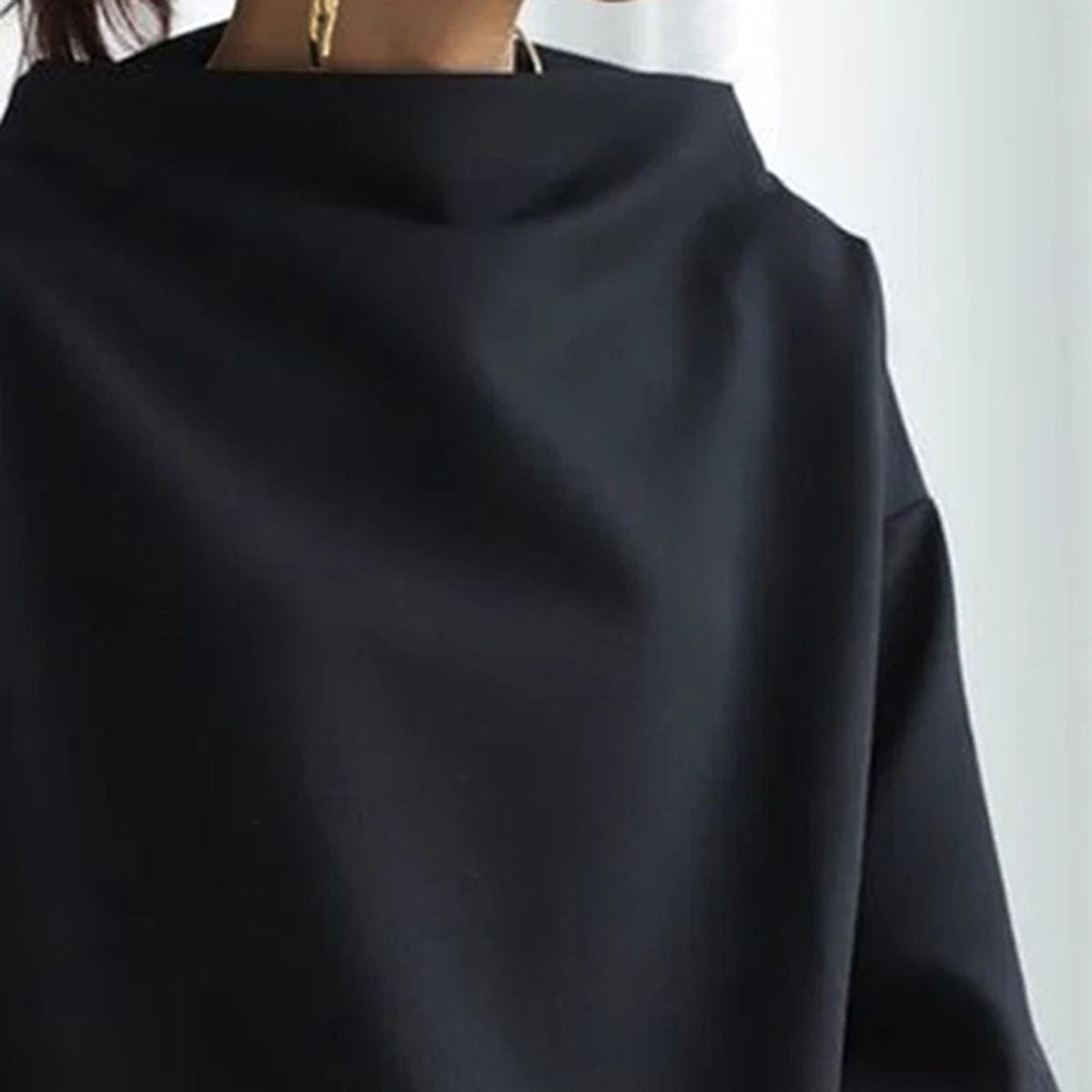 Sweter Eliana z wysokim kołnierzem