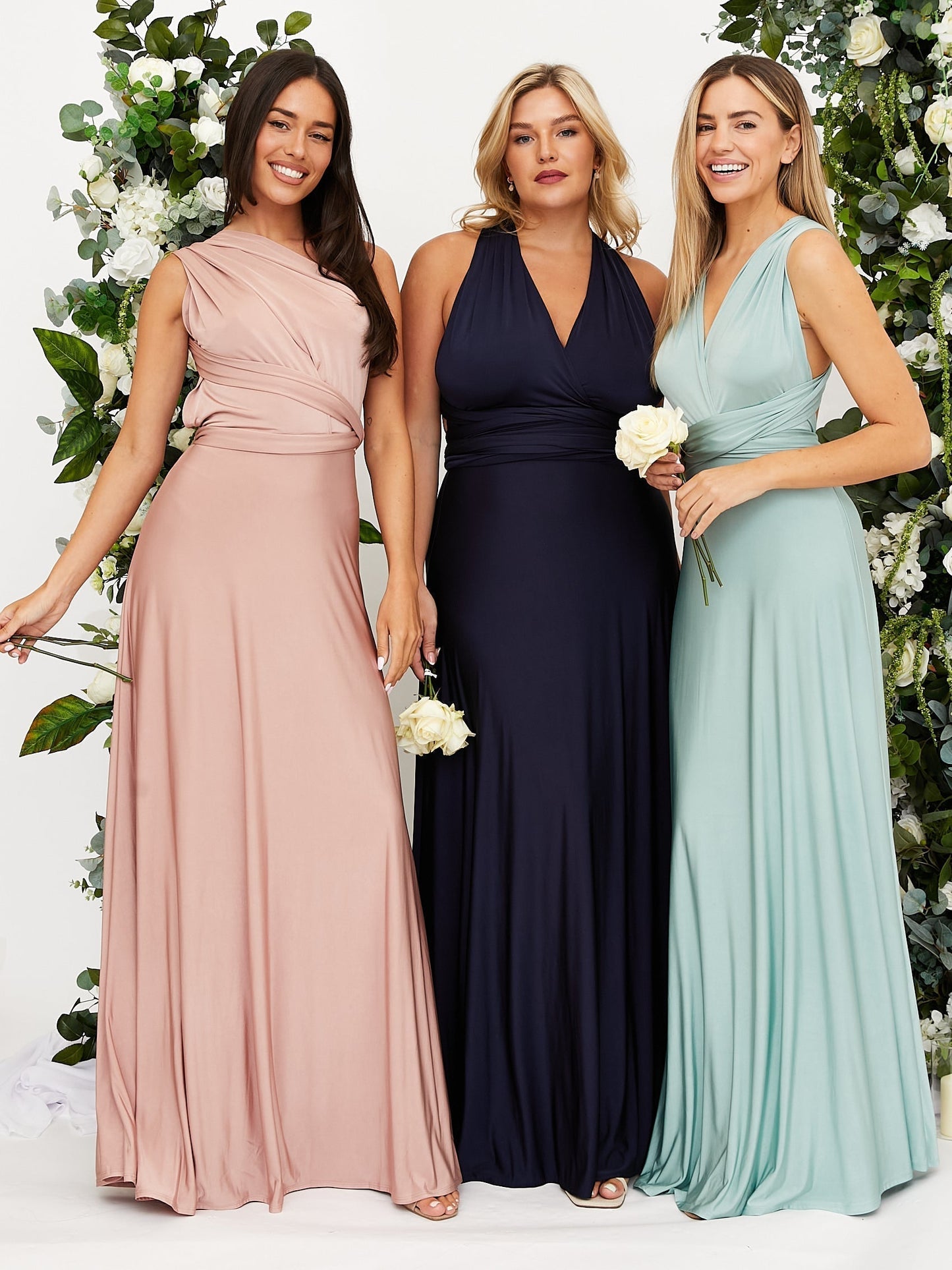 Nicole Mae | Elegancka i uniwersalna sukienka
