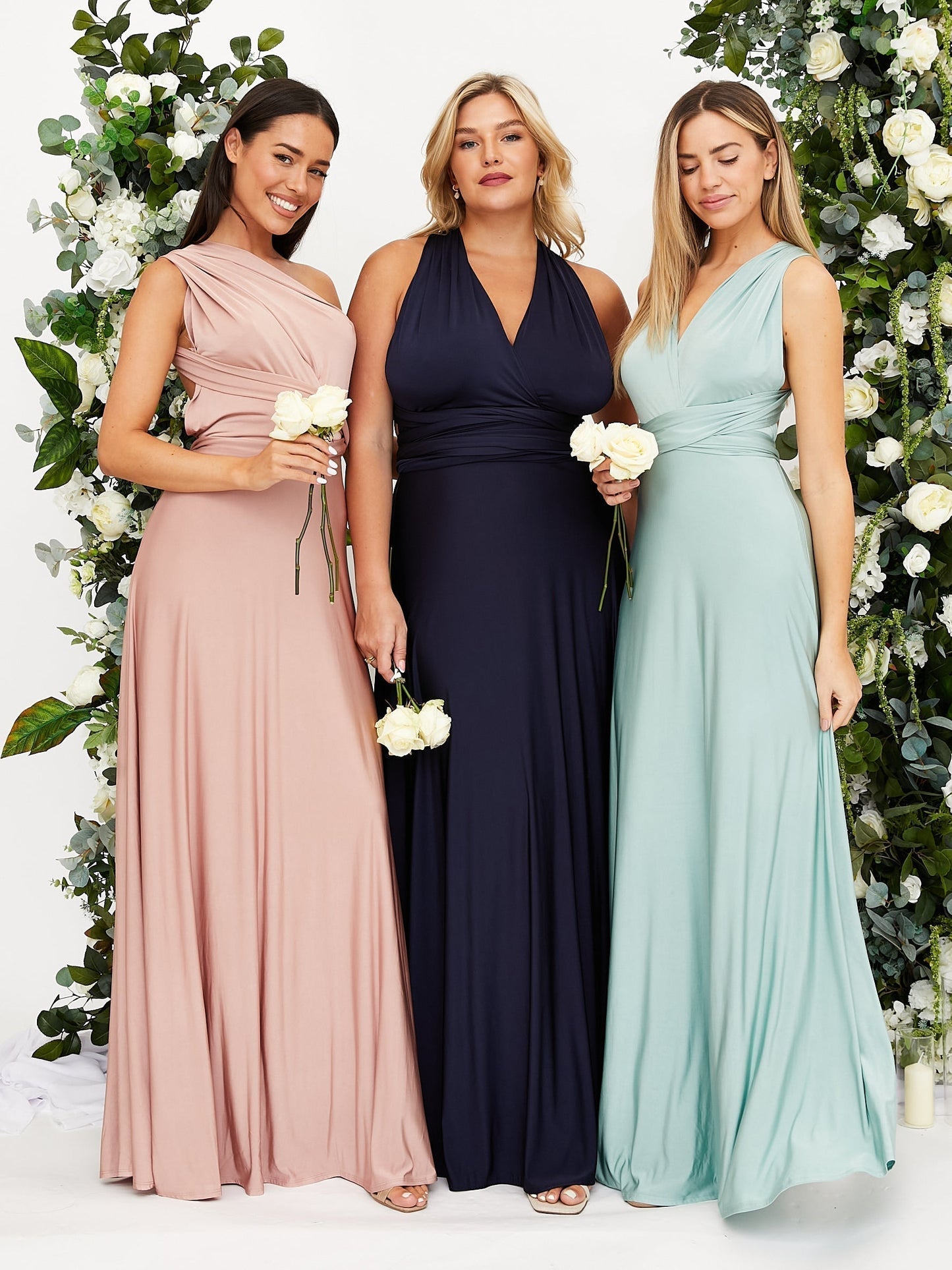 Nicole Mae | Elegancka i uniwersalna sukienka