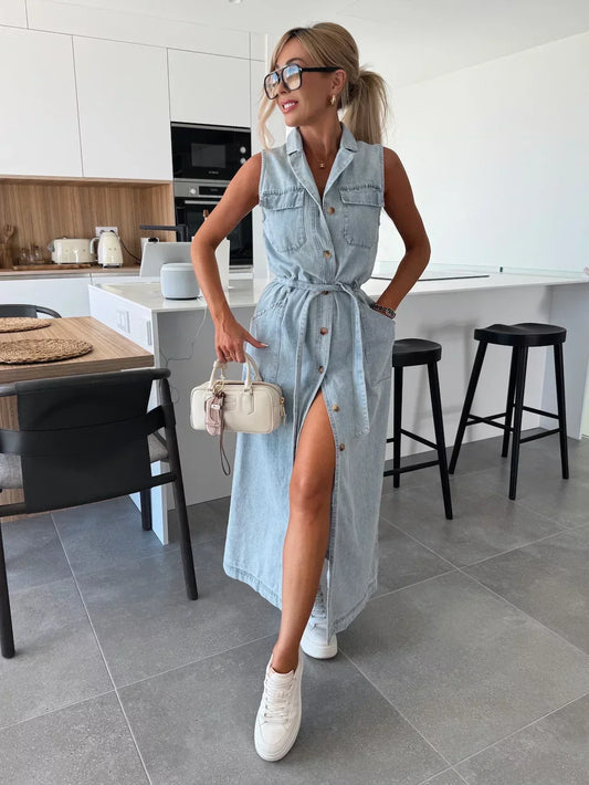 Sanne | Długa sukienka jeansowa z ponadczasową elegancją