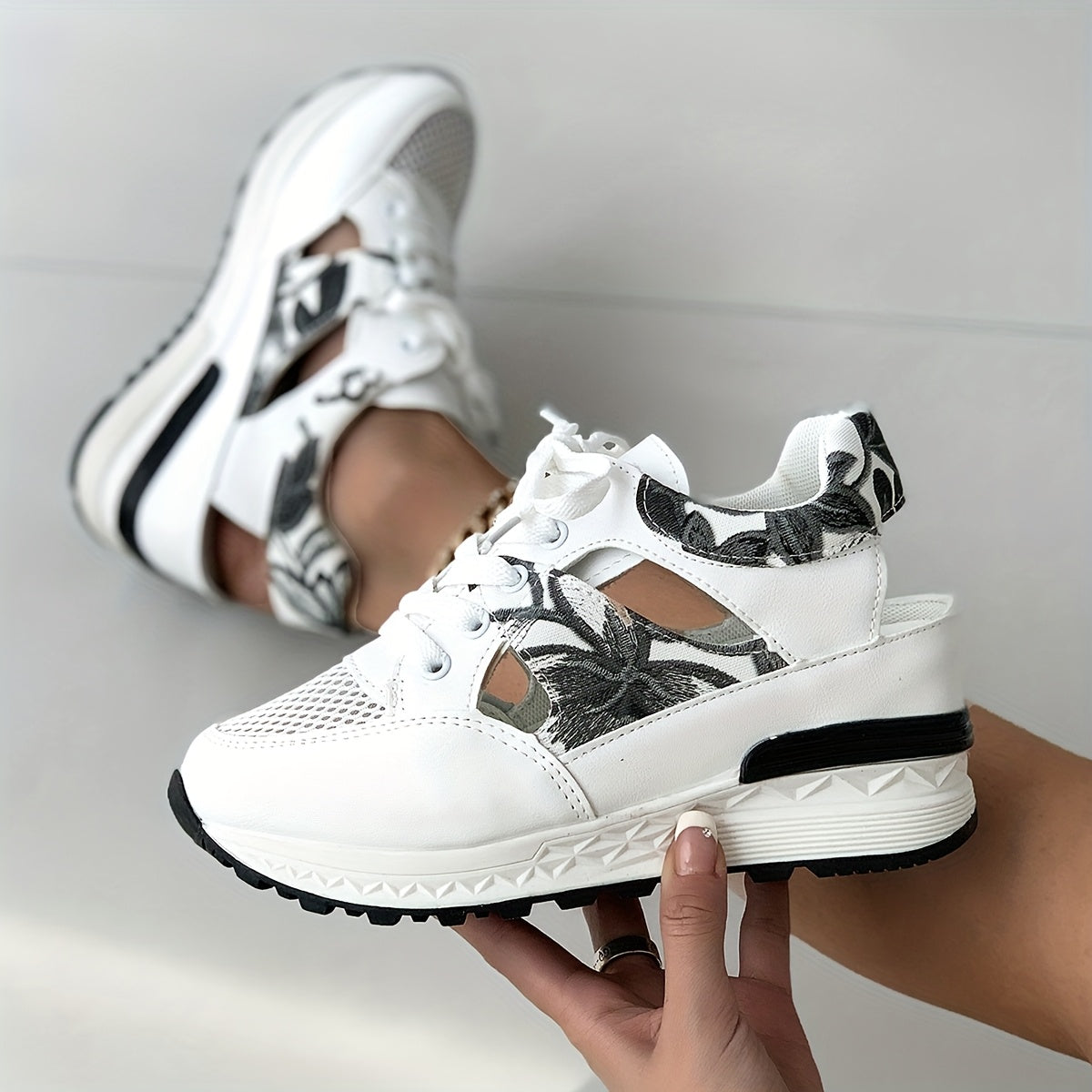 Liwinia – Trampki Kwiatowe