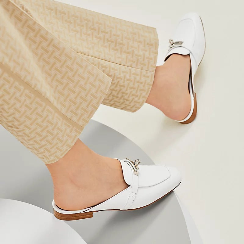 Edyta | Eleganckie skórzane mule z metalowym detalem