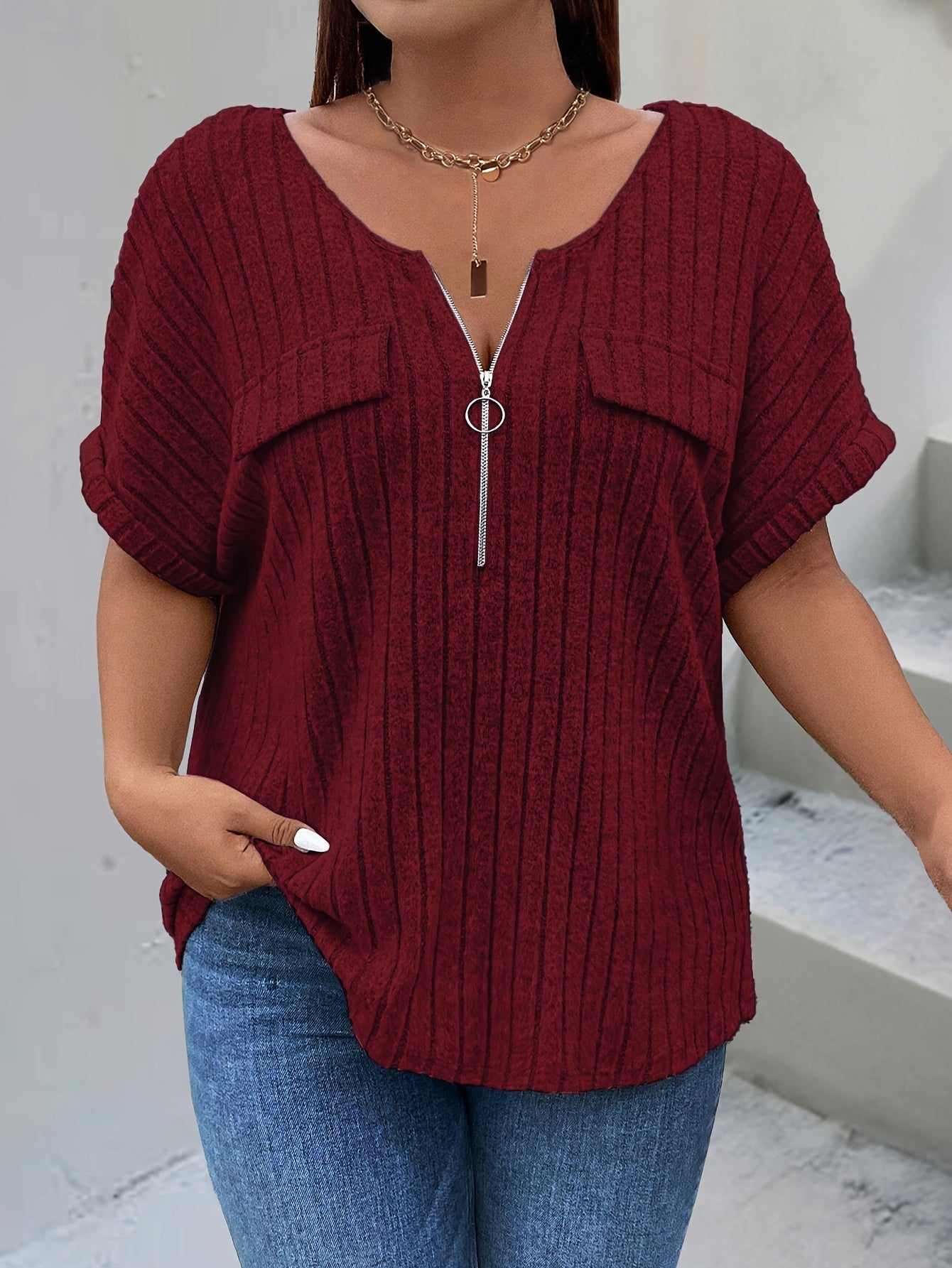 Natalia – Teksturowana Koszulka Plus Size