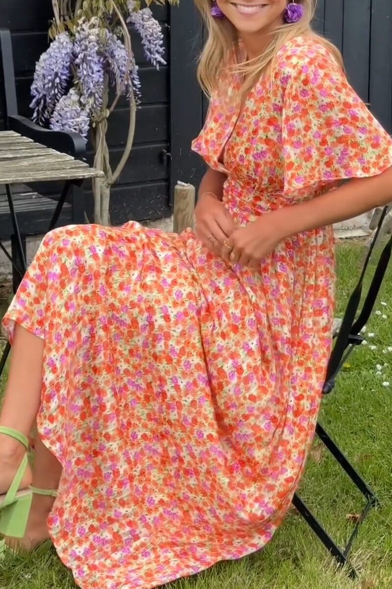 Anita | Elegancka długa sukienka z dekoltem w serek