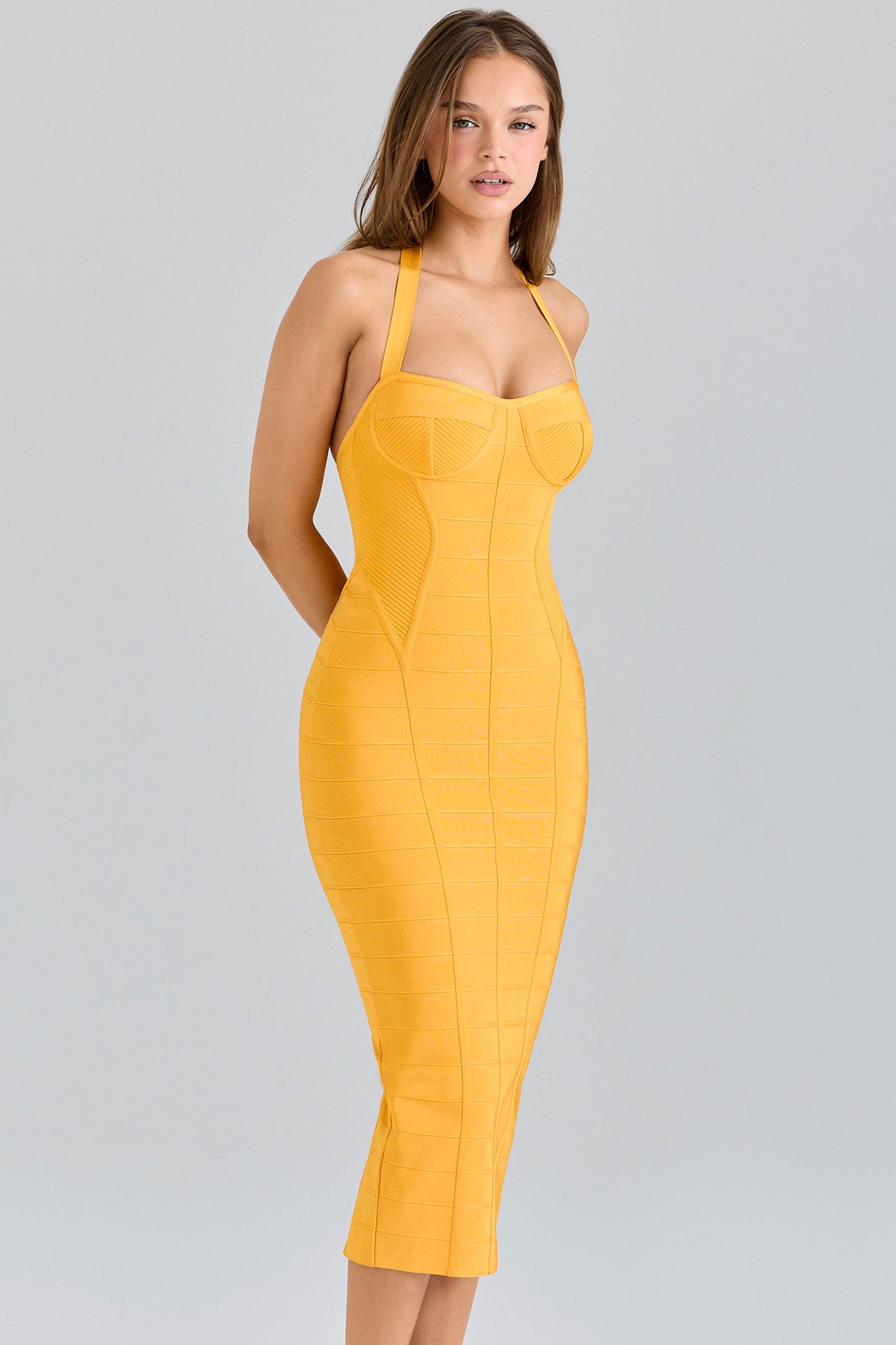 Sukienka midi Annelise Curve Sculpt z bandażem
