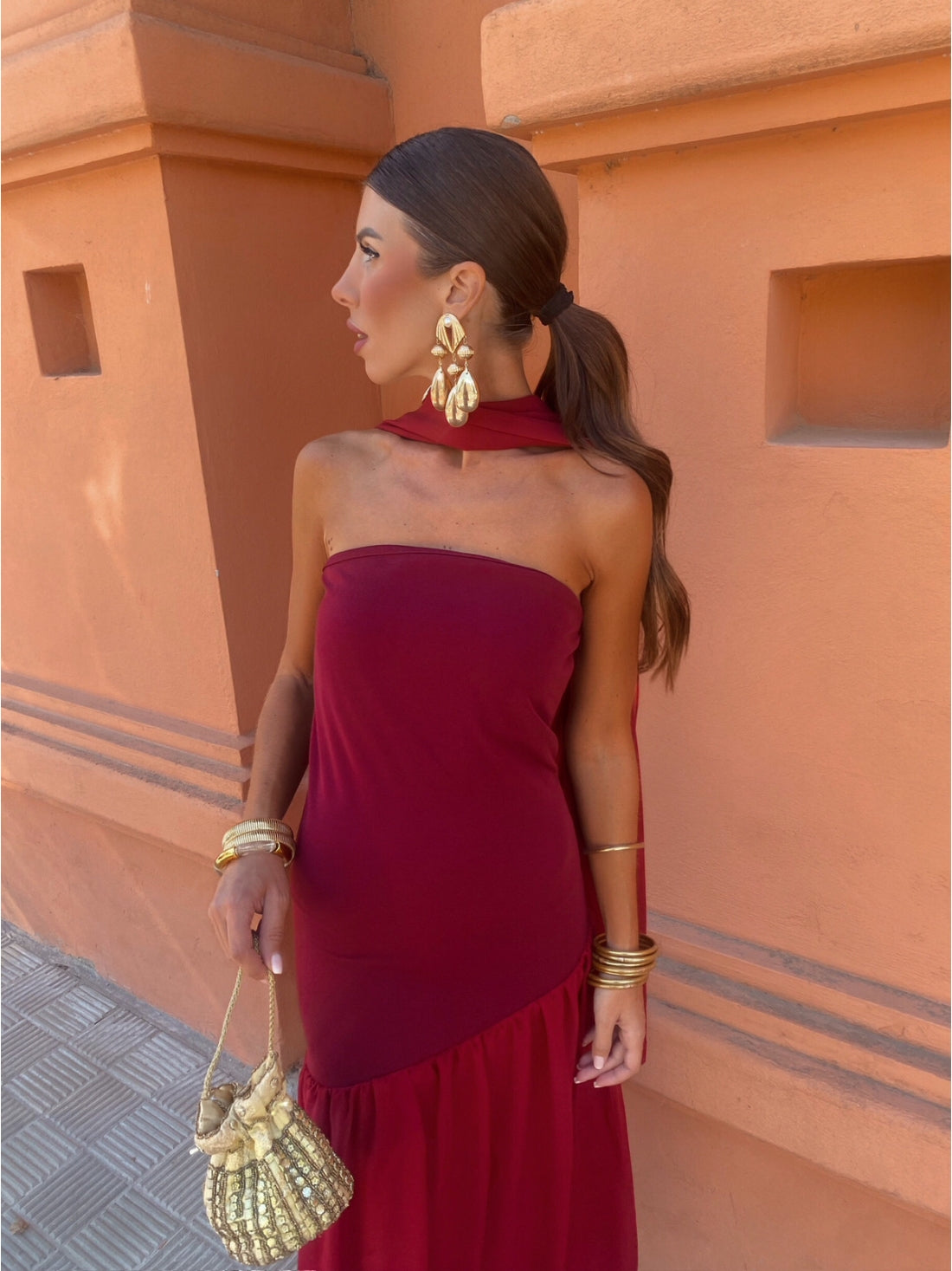 Mila | Elegancka sukienka midi bez ramiączek