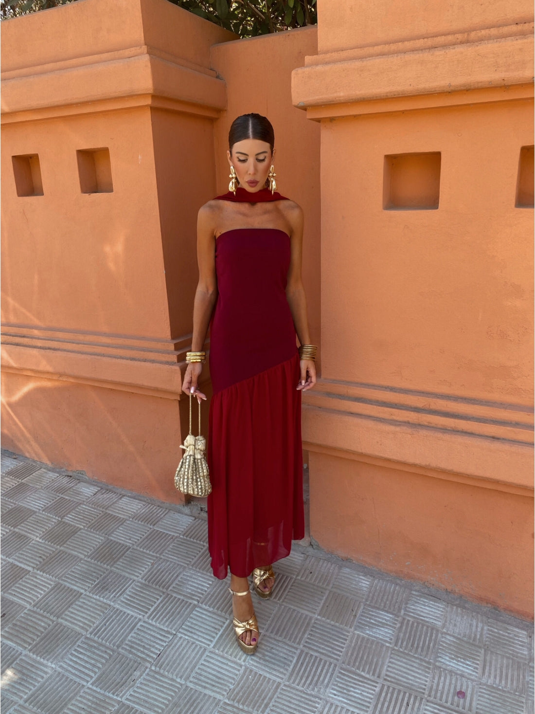 Mila | Elegancka sukienka midi bez ramiączek