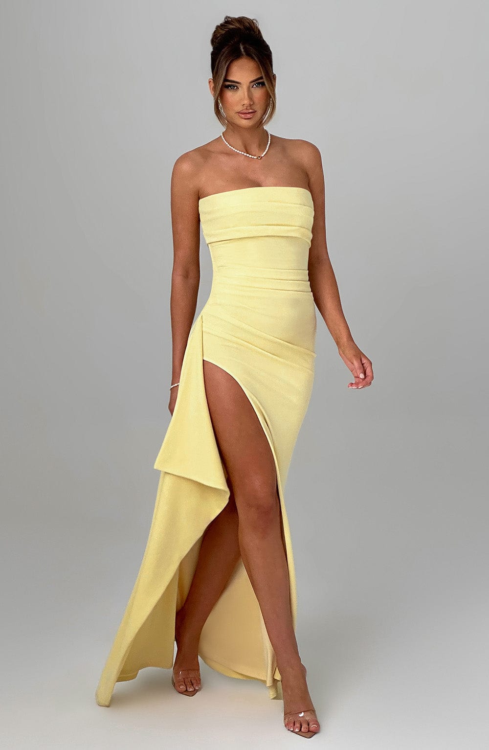 Weronika Sukienka Maxi z Krepy – Cytrynowa