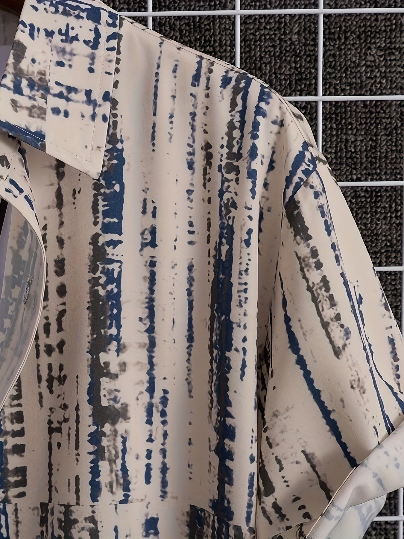 Konrad - Geometryczna Klapa