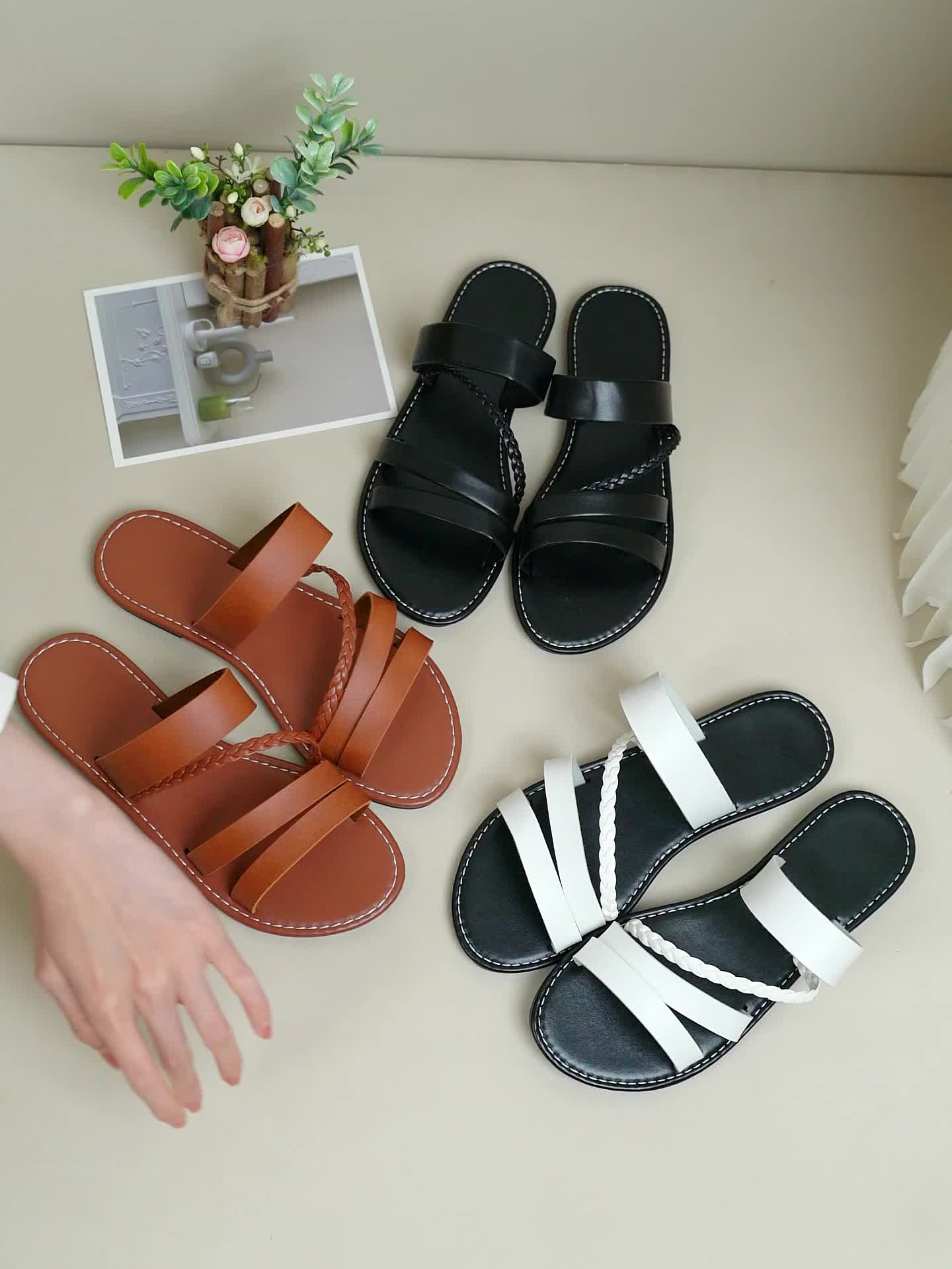 Kasztina – Plecione Kasztanowe Sandały