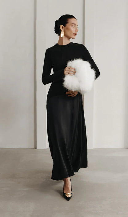 Satynowa sukienka maxi Leah