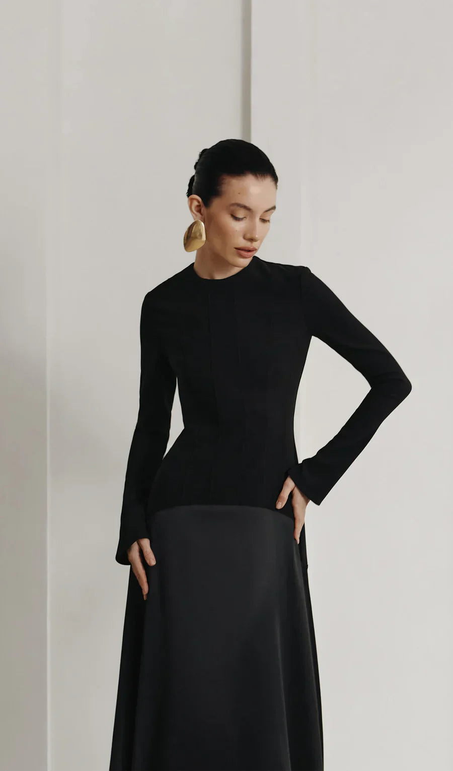 Satynowa sukienka maxi Leah