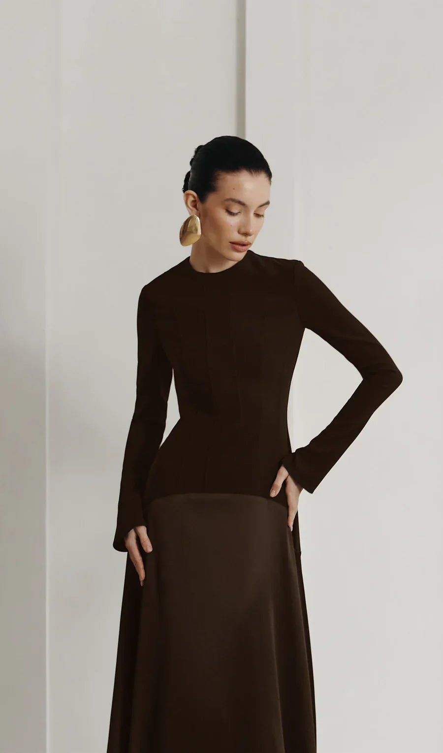 Satynowa sukienka maxi Leah