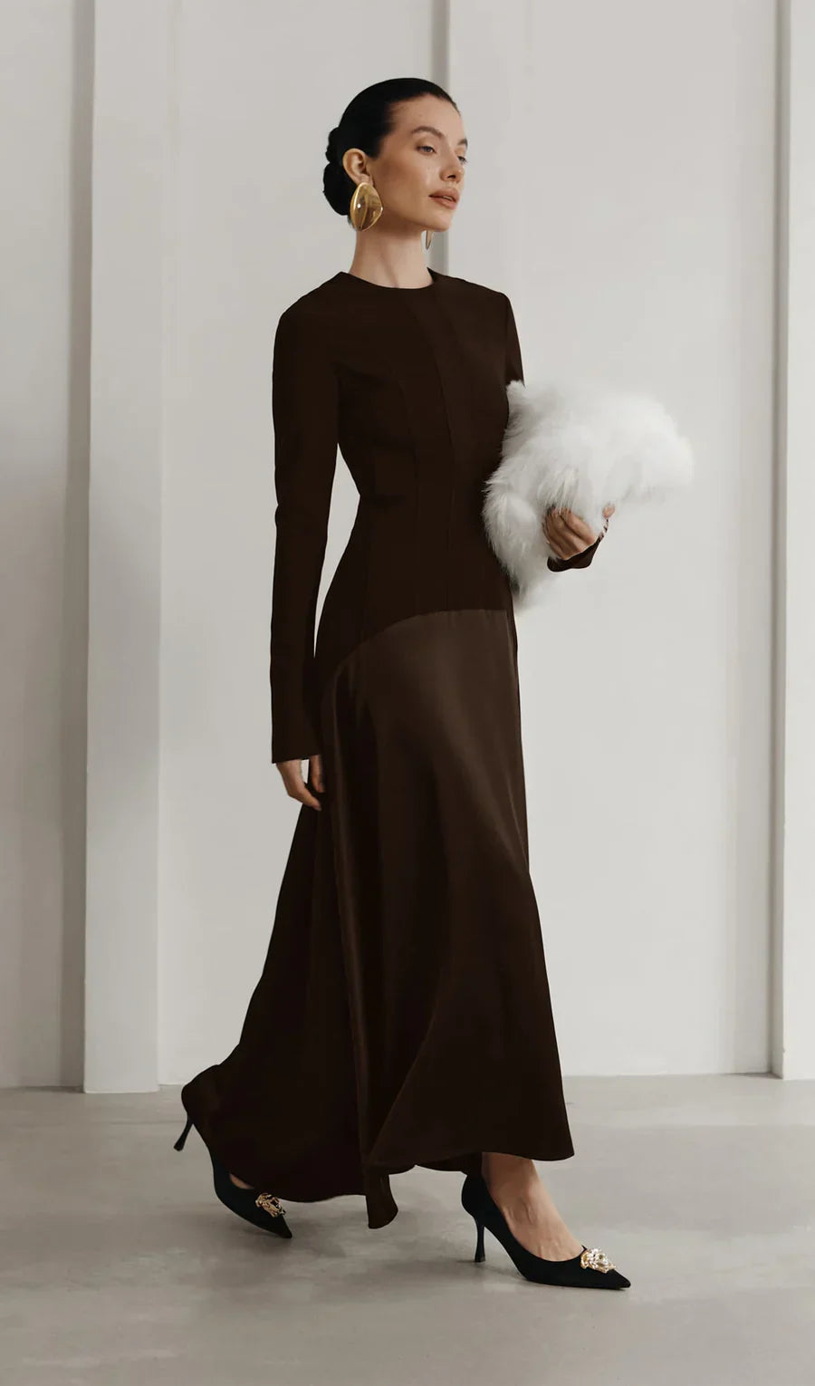 Satynowa sukienka maxi Leah