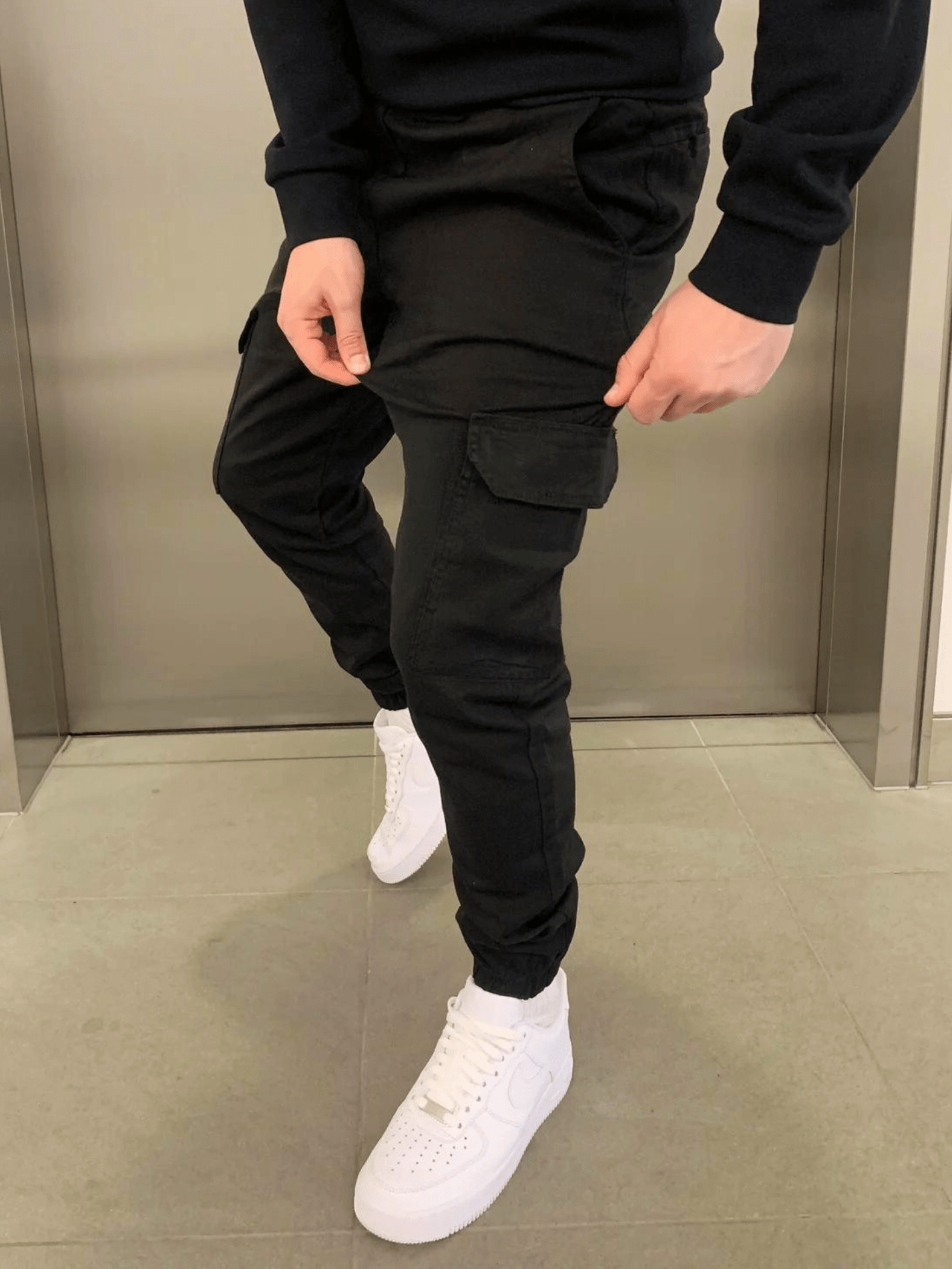 Bartosz / Luźne spodnie cargo jogger