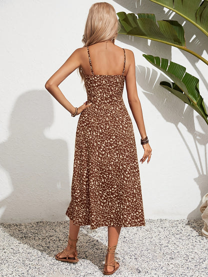 Klaudia – czarno-biała sukienka w kwiaty z odkrytymi ramionami