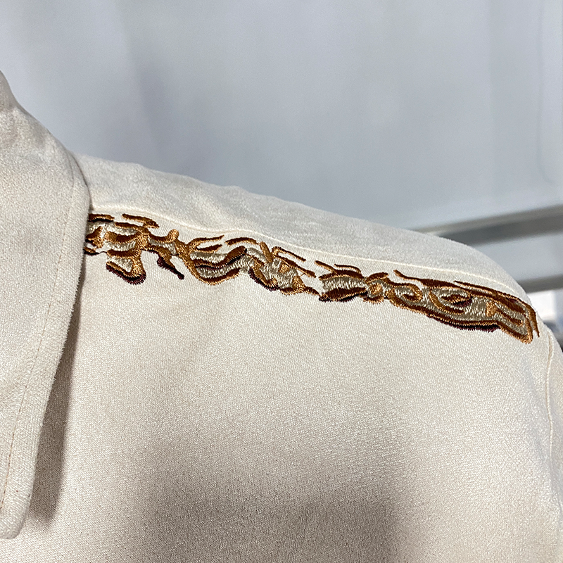 Męska koszula wiosenno-letnia w nowym stylu retro western cowboy z haftem i wąskimi klapami, z krótkim rękawem