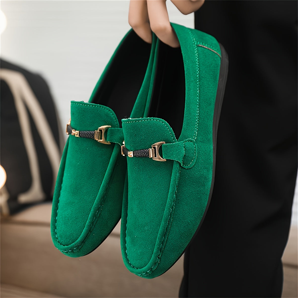 Oskar - Eleganckie Mokasyny z Metalicznym Detalem