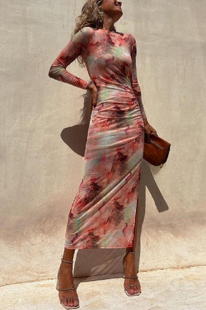 Urokliwa Dama – Siateczkowa Sukienka Midi Tie-Dye