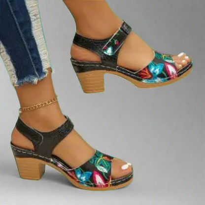 Marisa | Ręcznie robione sandały z odkrytymi palcami z najwyższej jakości materiału