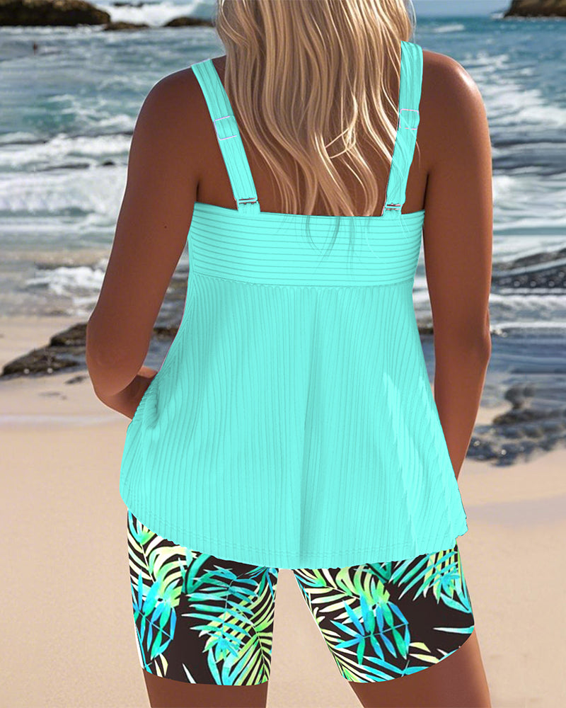 Eva – Tankini w paski i szorty plażowe