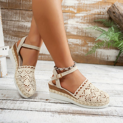 Koralia – Koturny Koronkowe