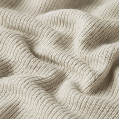 Męska, letnia, klasyczna, dzianinowa, oddychająca koszulka z dekoltem w serek