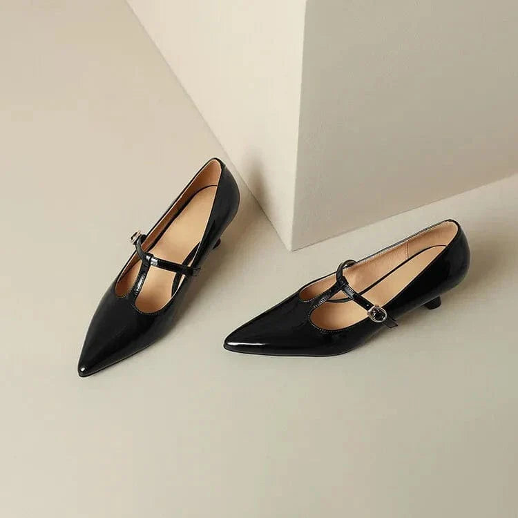 Lakierowane szpilki Olysa Kitten Leather