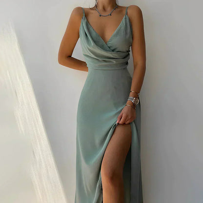 Ophelia™ - Elegancka sukienka z drapowanym dekoltem i rozcięciem