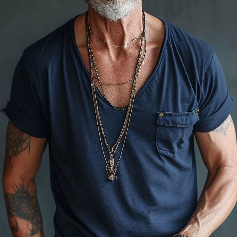 Męska koszulka cargo z krótkim rękawem i dekoltem w serek, kieszenią na piersi