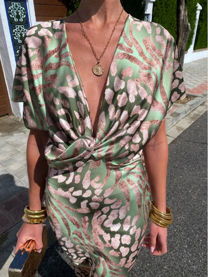 Liora | Satynowa sukienka z nadrukiem w panterkę